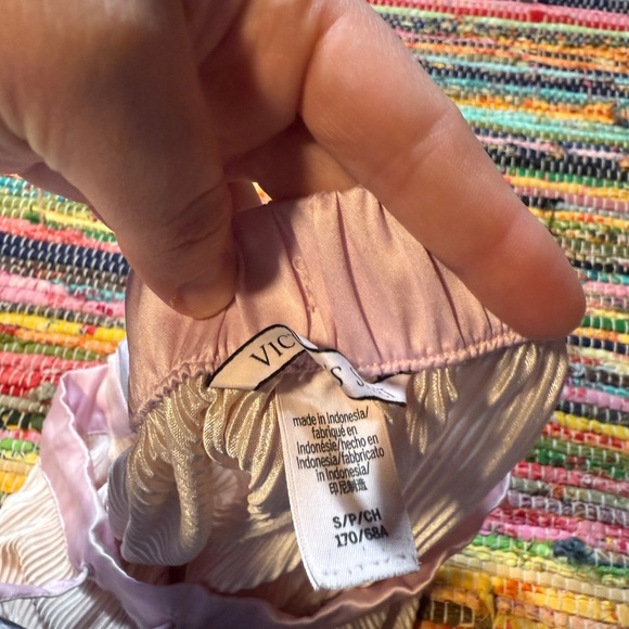 victoria’s secret pink ruffle ribbed flowy shorts size small - Picture 3 of 3